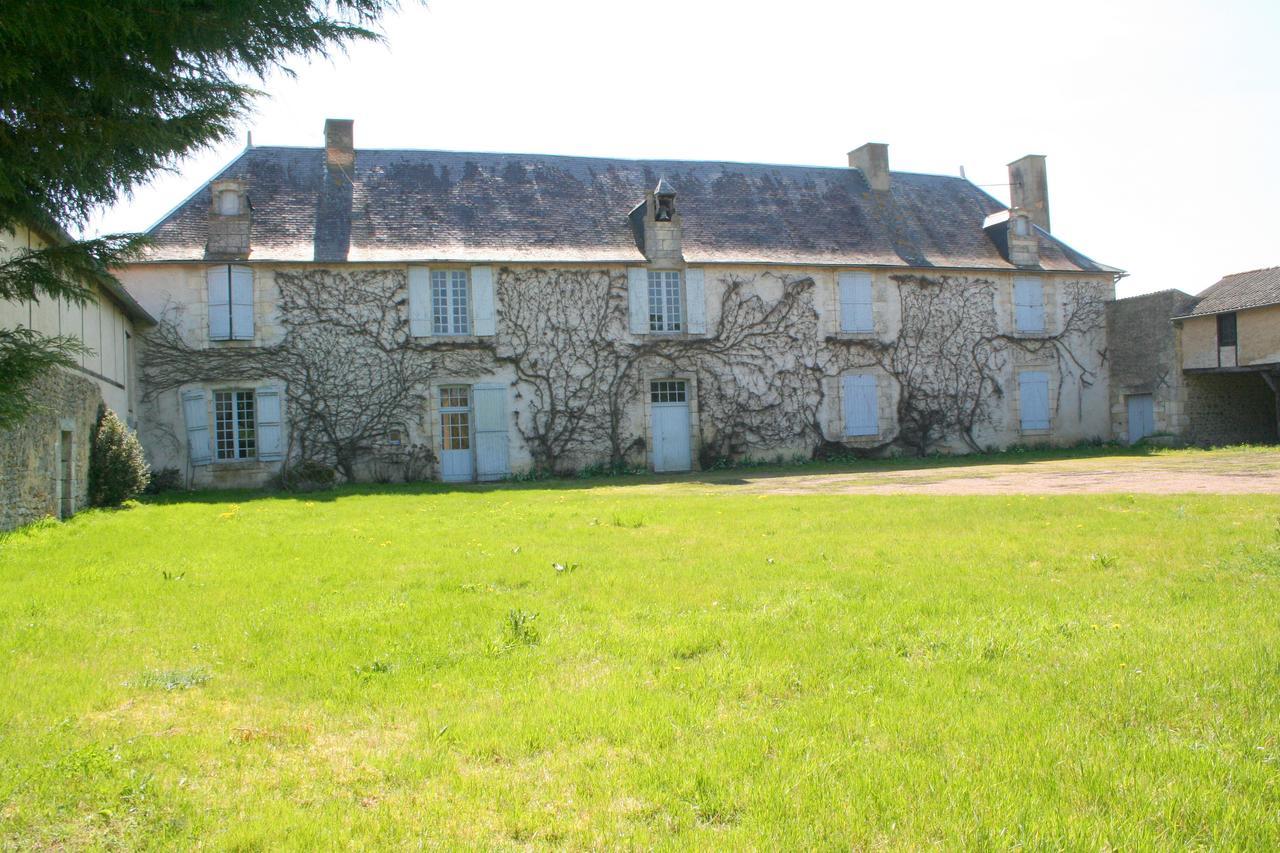 La Bastide de Courcelles Bed and Breakfast Gizay Exterior foto