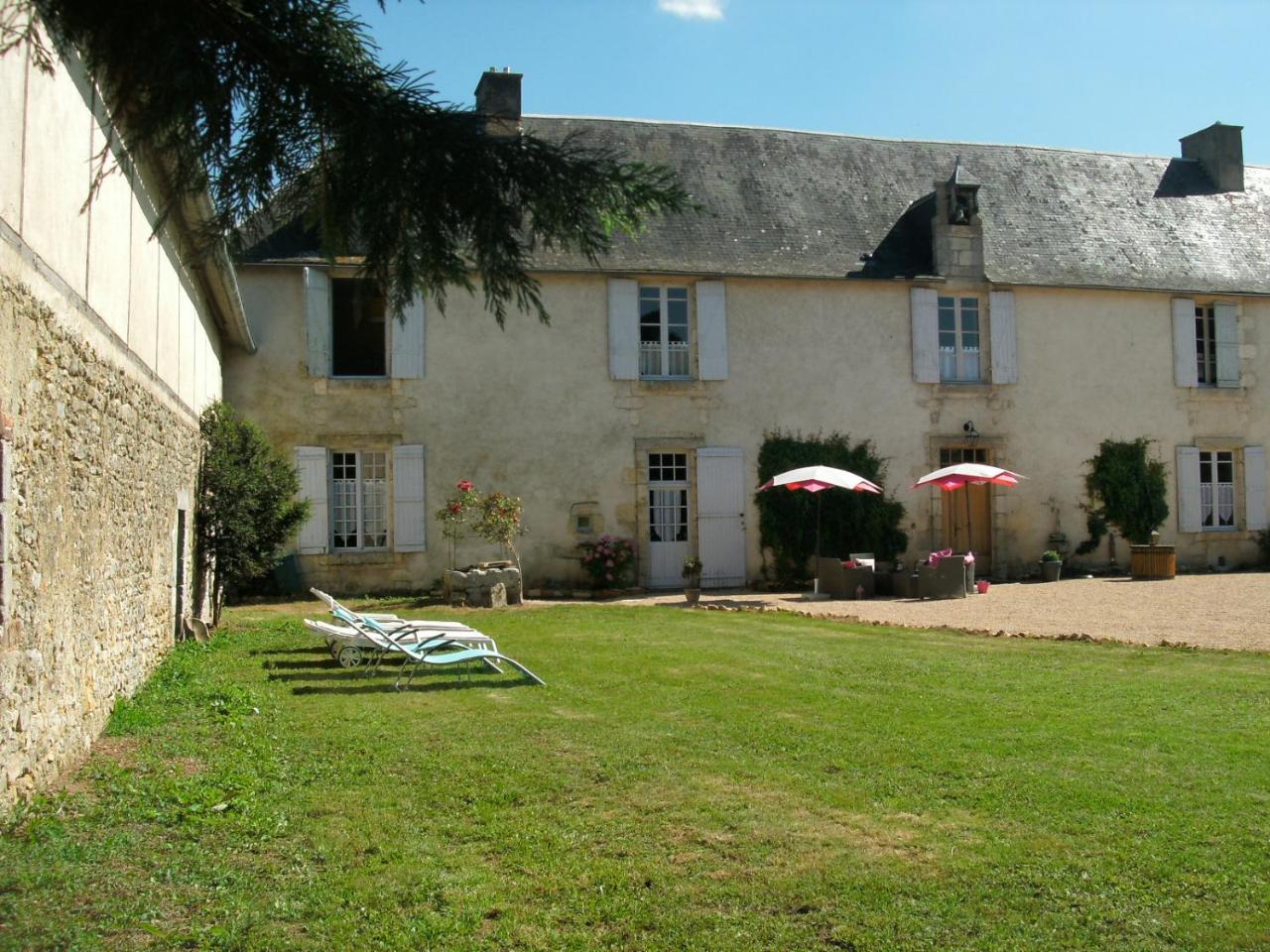 La Bastide de Courcelles Bed and Breakfast Gizay Exterior foto